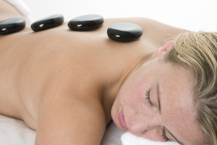 Hot stone massage in Al Bateen  Hot stone massage in Al Bateen